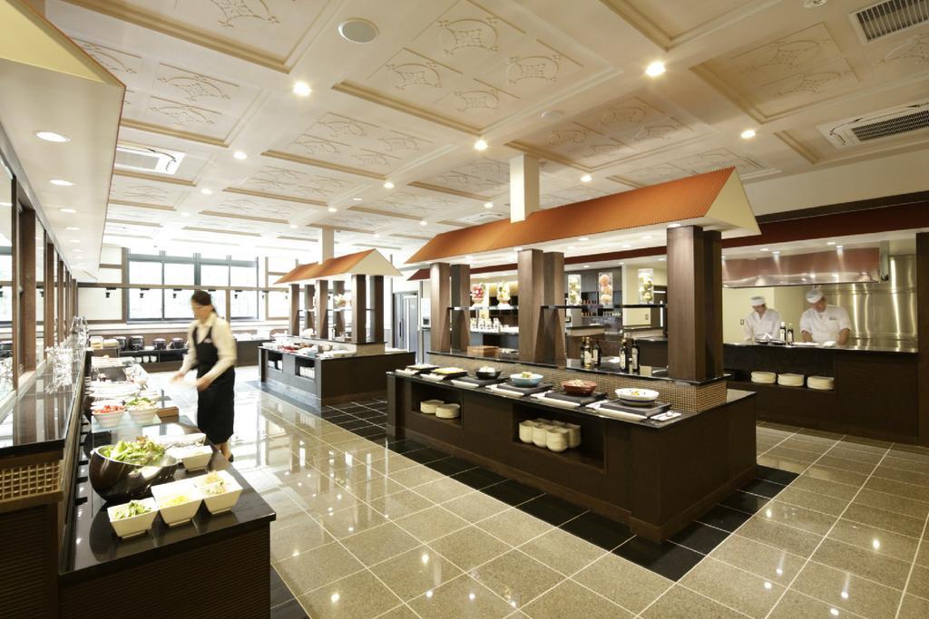 Fujikawaguchiko Onsen Konanso Hotel Kültér fotó A buffet restaurant in Japan