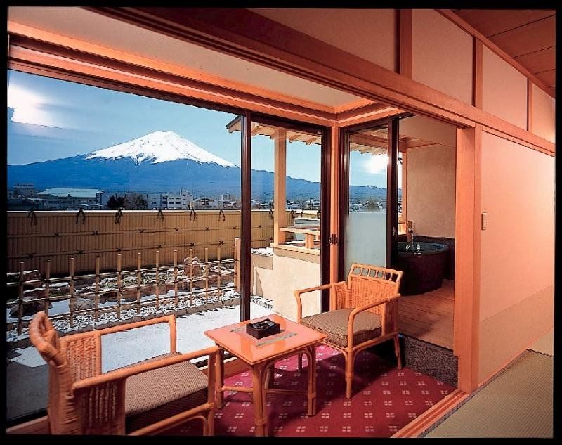 Fujikawaguchiko Onsen Konanso Hotel Kültér fotó A room at the hotel