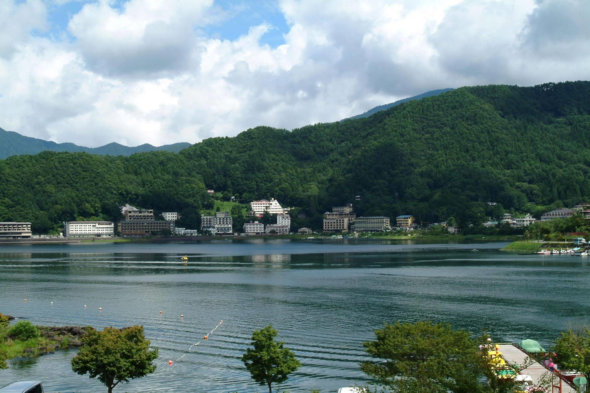 Fujikawaguchiko Onsen Konanso Hotel Kültér fotó Lake Hyōko